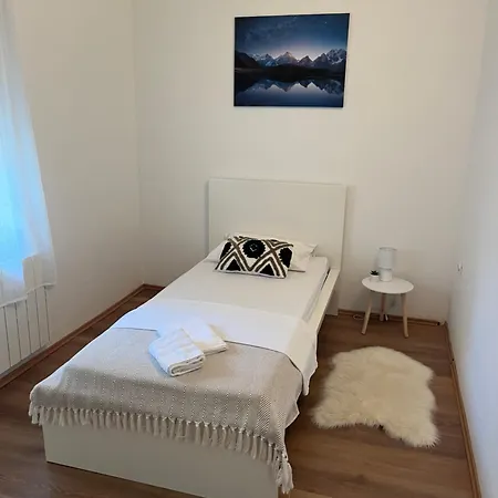 Apartman Kuca Za Odmor Karla
