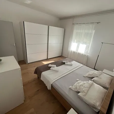 Apartment Kuca Za Odmor Karla